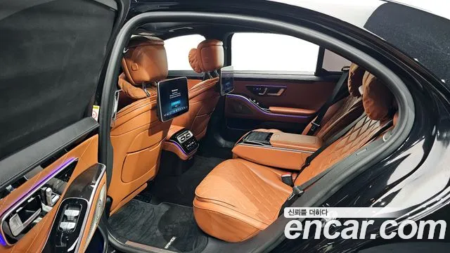 Mercedes-Benz S-Class 2023 — фото 12