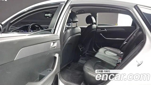 Hyundai Sonata 2019 — фото 12
