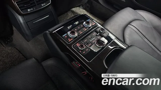 Audi A8 2015 — фото 17