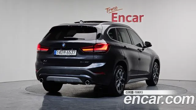 BMW X1 2022 — фото 2