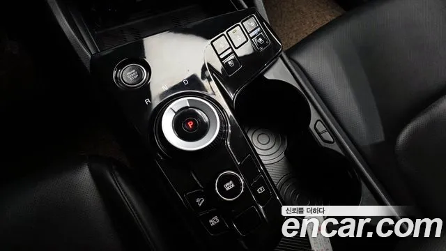 Kia Sportage 2022 — фото 9