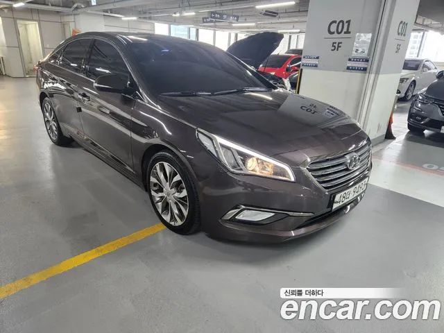 Hyundai Sonata 2015 — фото 1