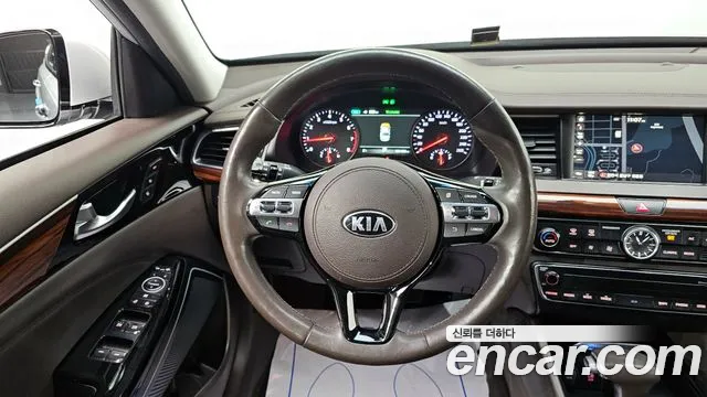 Kia K7 2017 — фото 14