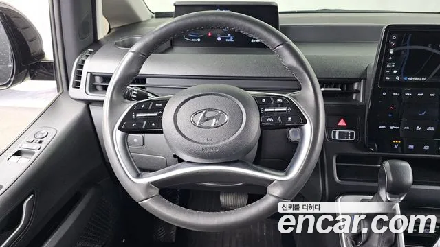 Hyundai Staria 2023 — фото 13