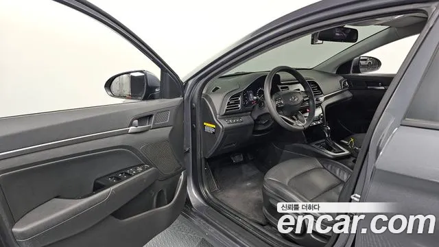Hyundai AVANTE 2020 — фото 10