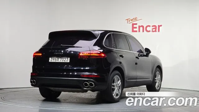 Porsche Cayenne 2015 — фото 2