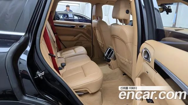 Porsche Cayenne 2015 — фото 11