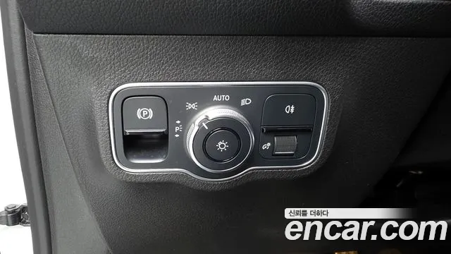 Mercedes-Benz GLB-Class 2021 — фото 17