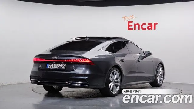 Audi A7 2022 — фото 2