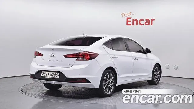 Hyundai AVANTE 2019 — фото 2