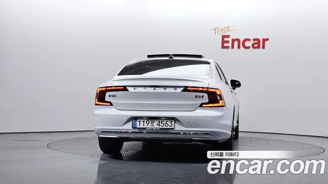 Volvo S90 2023 — фото 4