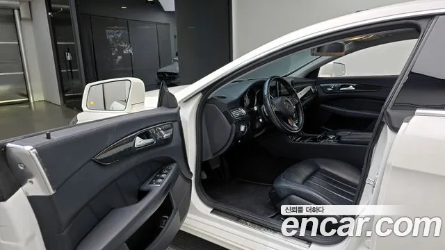 Mercedes-Benz CLS-Class 2016 — фото 11