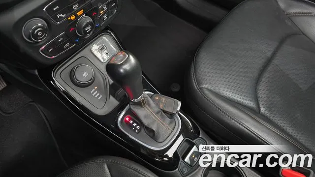 Jeep Compass 2020 — фото 9