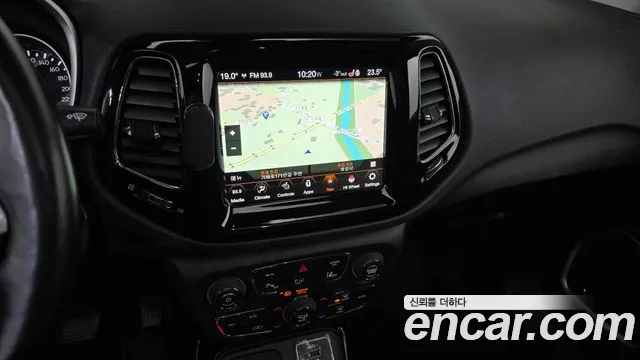 Jeep Compass 2020 — фото 14