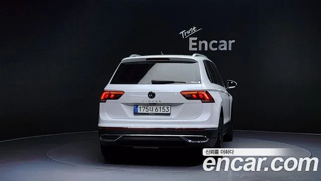 Volkswagen Tiguan 2021 — фото 4
