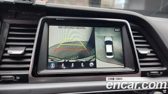 Hyundai Sonata 2018 — фото 15