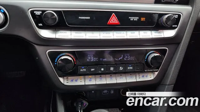 Hyundai Sonata 2018 — фото 16