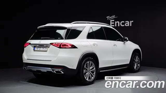 Mercedes-Benz GLE-Class 2021 — фото 2