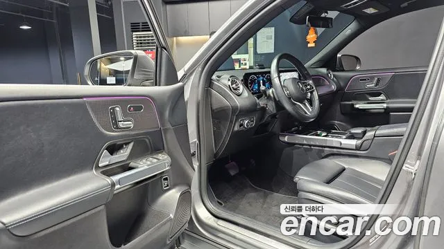 Mercedes-Benz GLB-Class 2021 — фото 11