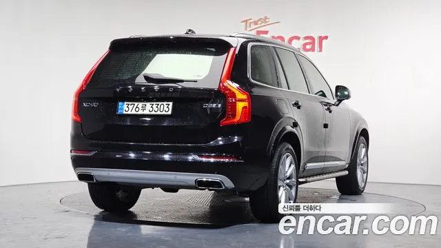 Volvo XC90 2018 — фото 2