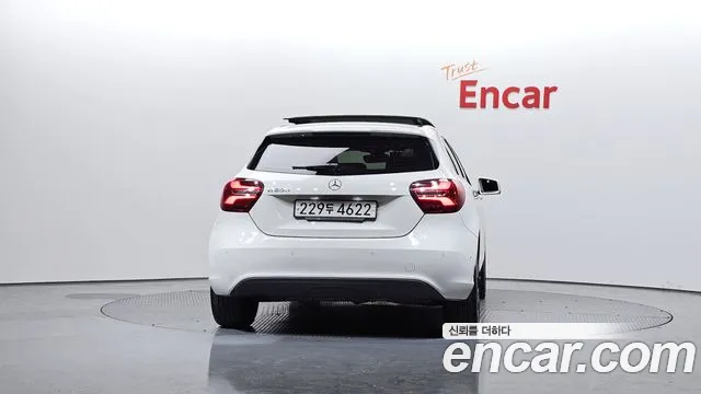 Mercedes-Benz A-Class 2018 — фото 4