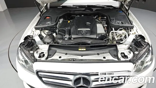 Mercedes-Benz E-Class 2019 — фото 6