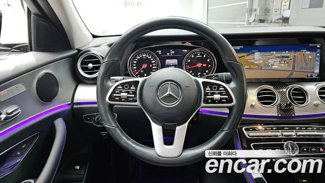 Mercedes-Benz E-Class 2019 — фото 13