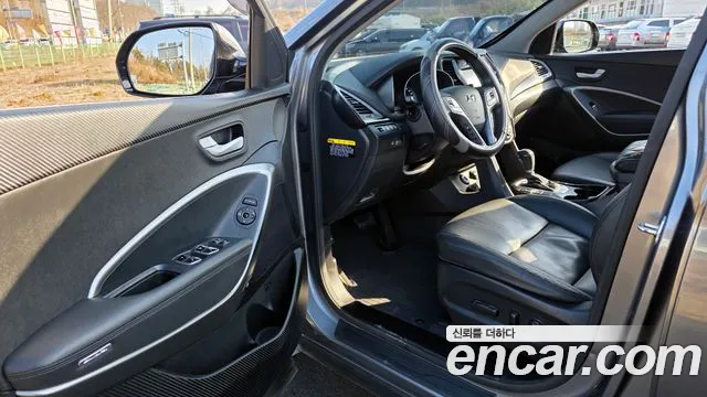 Hyundai Santafe 2018 — фото 11
