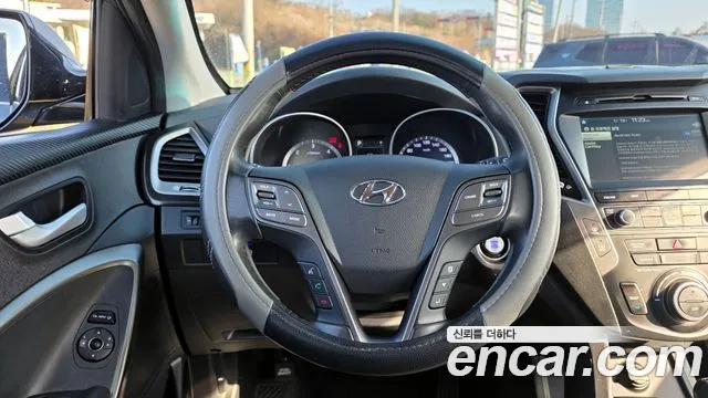 Hyundai Santafe 2018 — фото 13