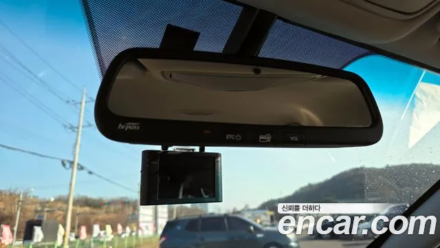 Hyundai Santafe 2018 — фото 19
