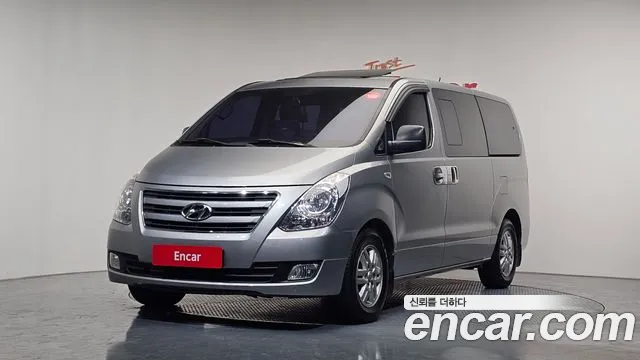 Hyundai Starex 2016 — фото 1