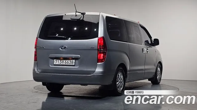 Hyundai Starex 2016 — фото 2