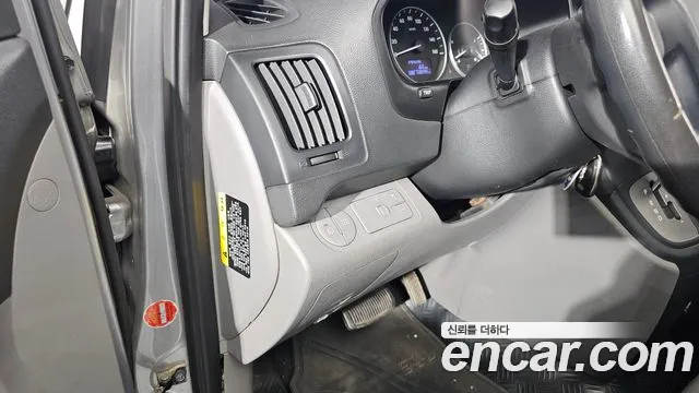 Hyundai Starex 2016 — фото 14
