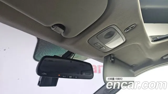 Hyundai Starex 2016 — фото 18