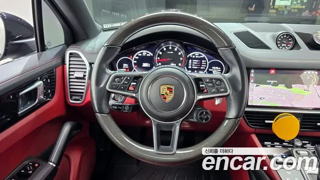 Porsche Cayenne 2021 — фото 14