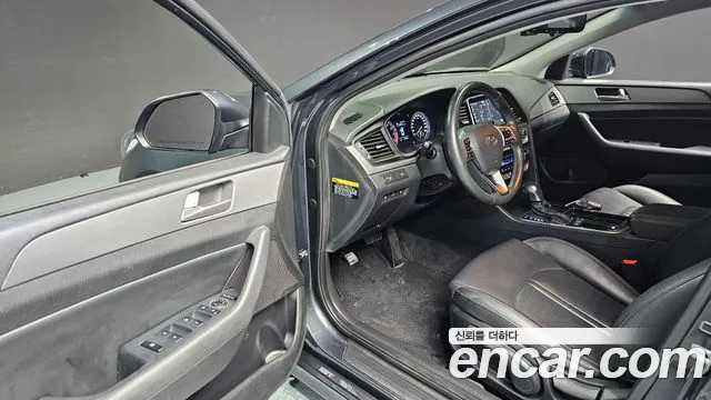 Hyundai Sonata 2019 — фото 11