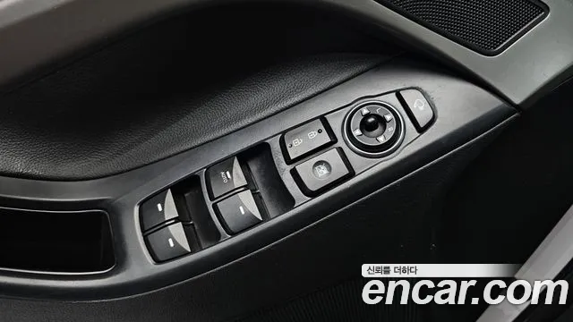 Hyundai AVANTE 2015 — фото 14