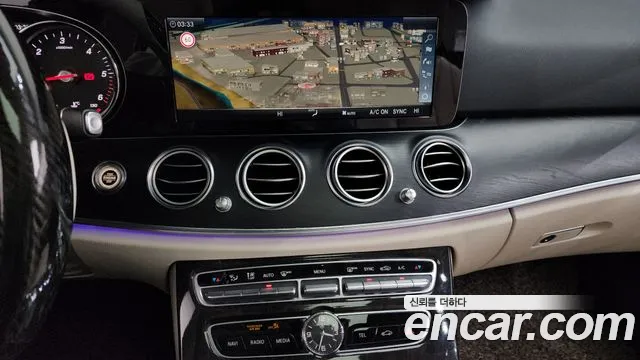 Mercedes-Benz E-Class 2017 — фото 14
