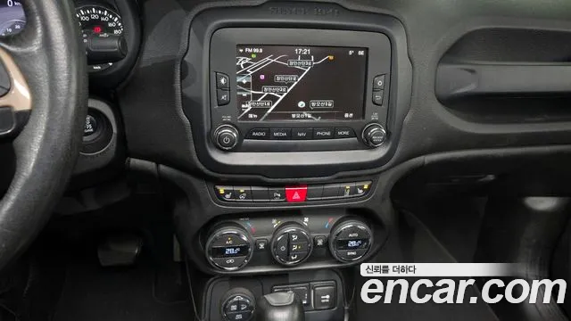 Jeep Renegade 2015 — фото 16