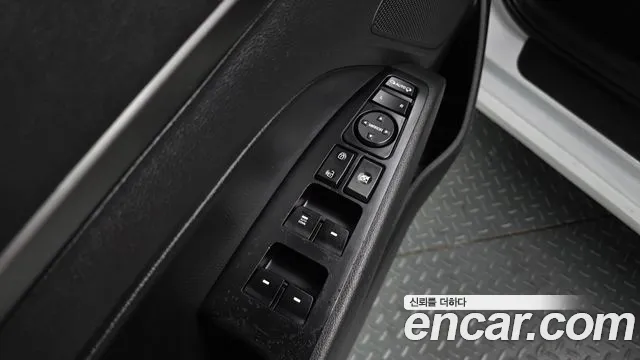 Hyundai AVANTE 2017 — фото 17