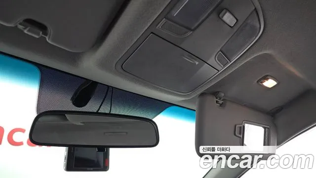 Hyundai AVANTE 2017 — фото 18
