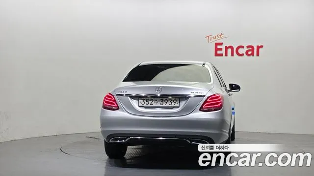Mercedes-Benz C-Class 2015 — фото 4