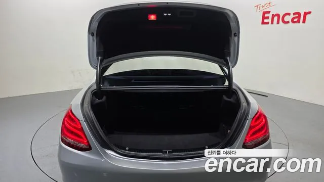 Mercedes-Benz C-Class 2015 — фото 20