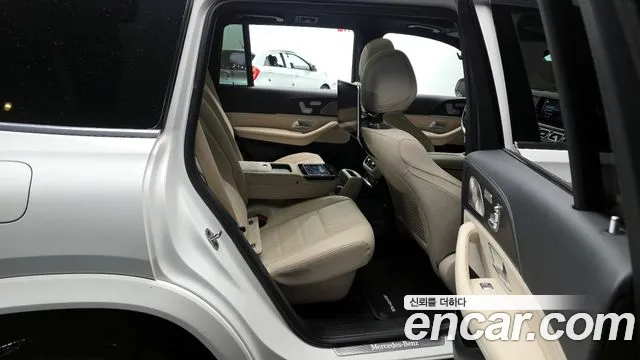 Mercedes-Benz GLS-Class 2022 — фото 12