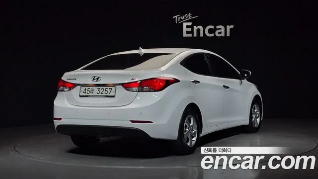 Hyundai AVANTE 2015 — фото 2