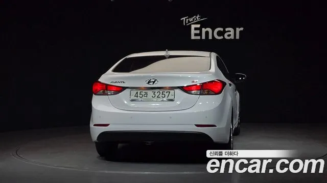 Hyundai AVANTE 2015 — фото 4