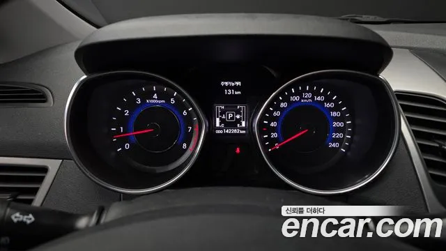 Hyundai AVANTE 2015 — фото 8