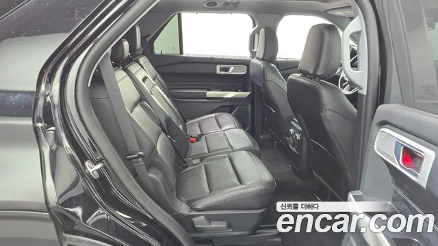 Ford Explorer 2021 — фото 12