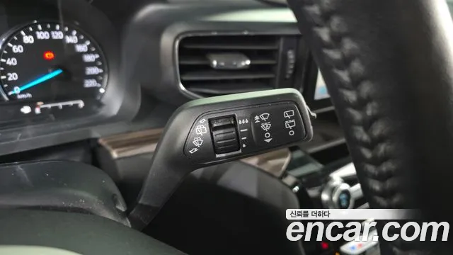 Ford Explorer 2021 — фото 17