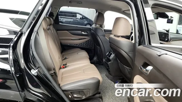 Hyundai Santafe 2020 — фото 12